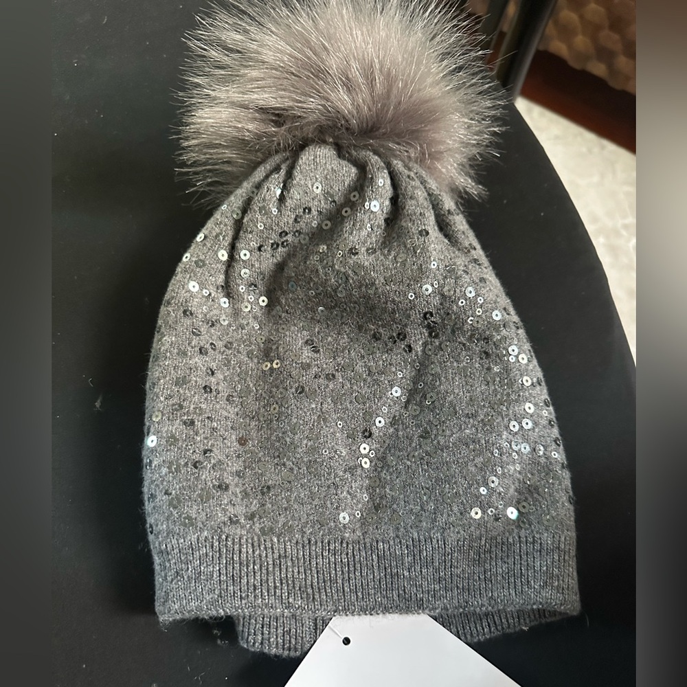 Sequin winter hat NWT gray with puff pom